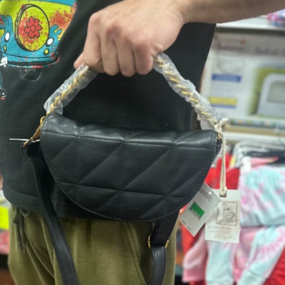 Jessica Simpson Bag - Belt Bag - new with tags - Picture 4 of 6